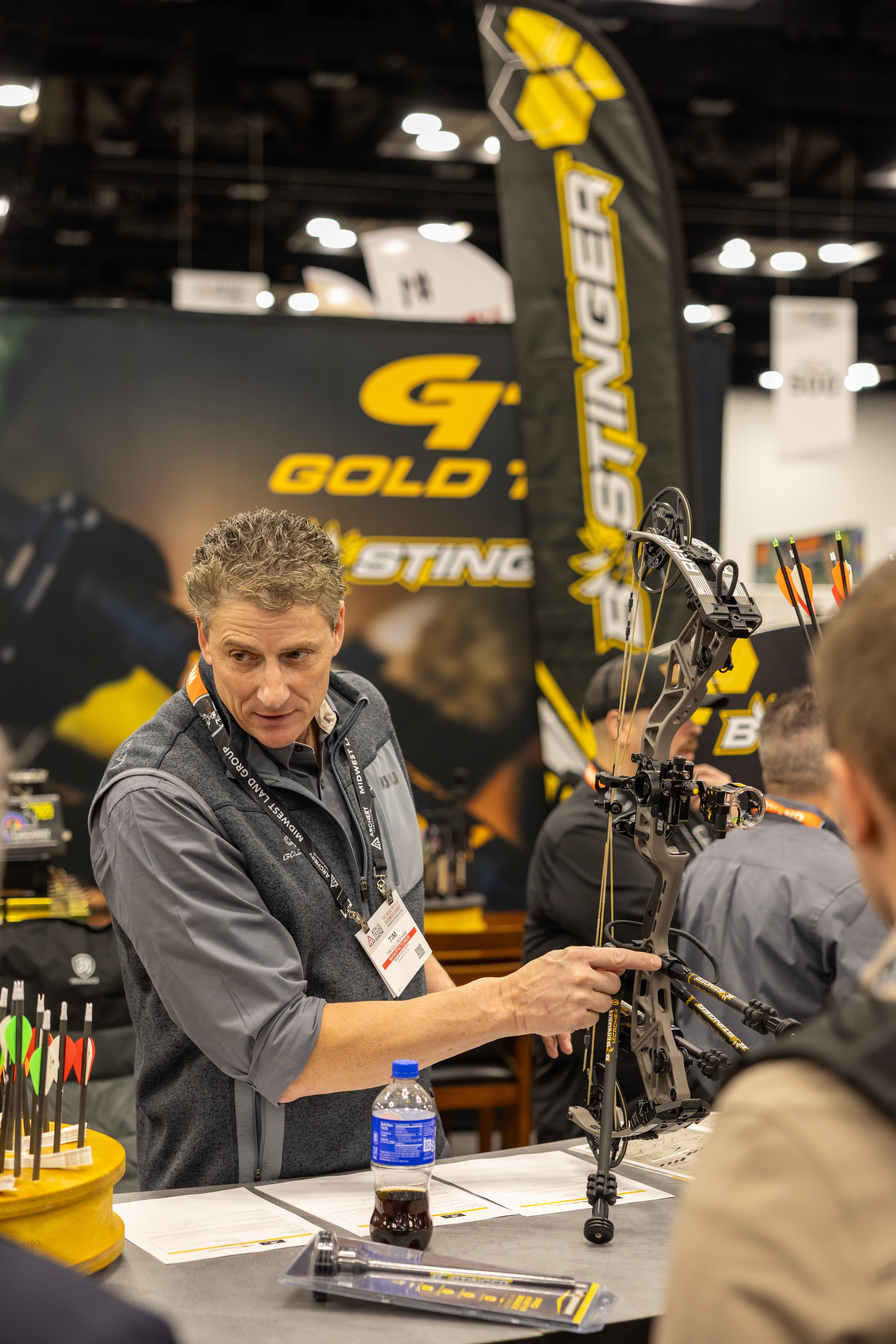 Tim Gillingham displaying Bee Stinger stabilizer setup.